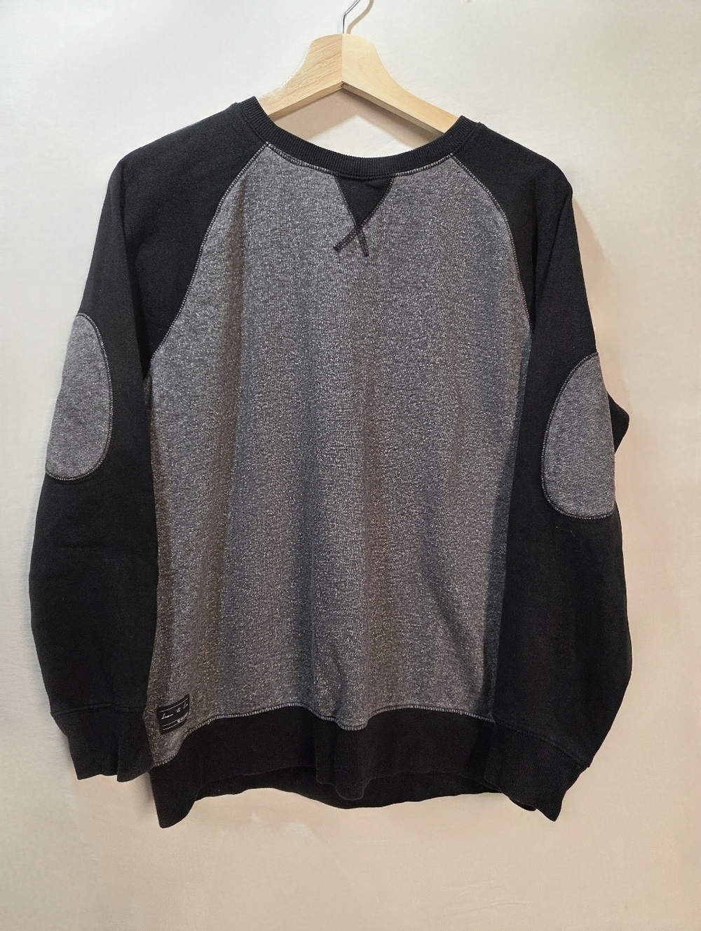 Ocean Current Sz M Black and Heathered Gray Crewneck Sweatshirt W/ Patch Elbows